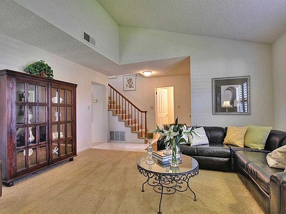 5th image of 1805 W Hacienda Ave