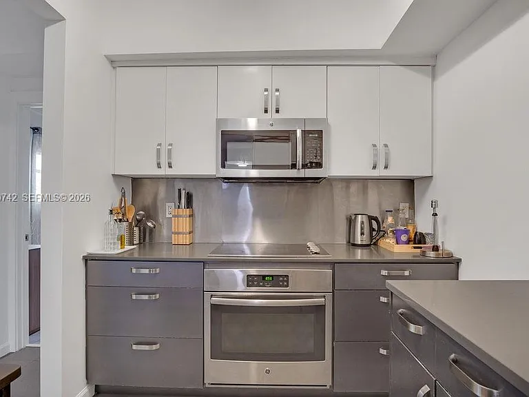 747 Michigan Ave #201 — Photo 7