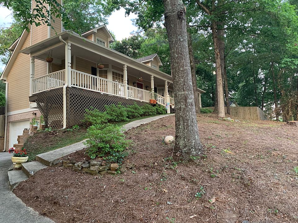 2nd image of 1705 Russet Woods Ln