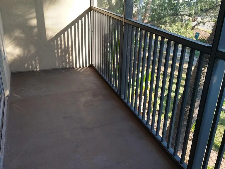 1020 Pinetree Dr #8 — Photo 15