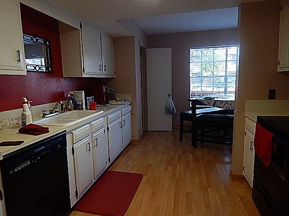 5th image of 3164 Matterhorn Dr