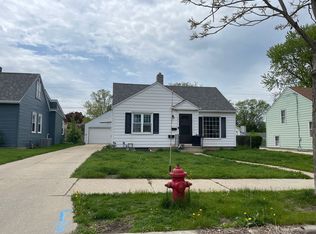 141 S 80th St, Milwaukee, WI 53214