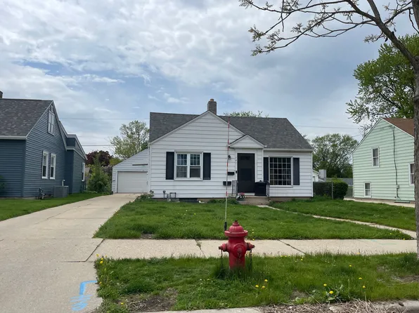 141 S 80th St, Milwaukee, WI 53214