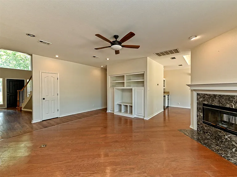 104 Acapulco Ct — Photo 17