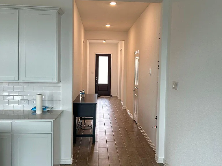 1120 Canuela Way — Photo 12