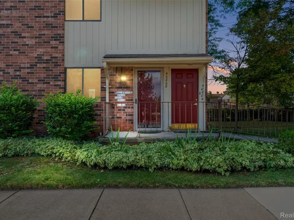 40808 Highpointe Dr, Clinton Township, MI 48038