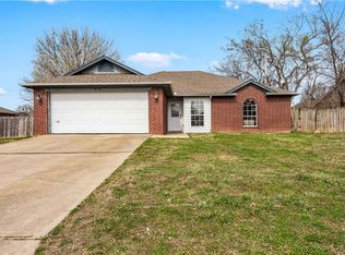 613 Del Cir, Lowell, AR 72745