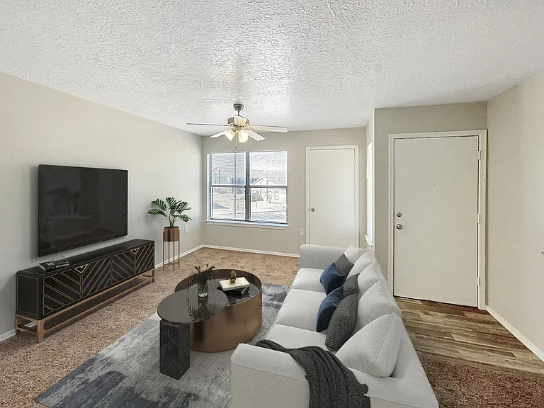 Crescent Ridge — Photo 12