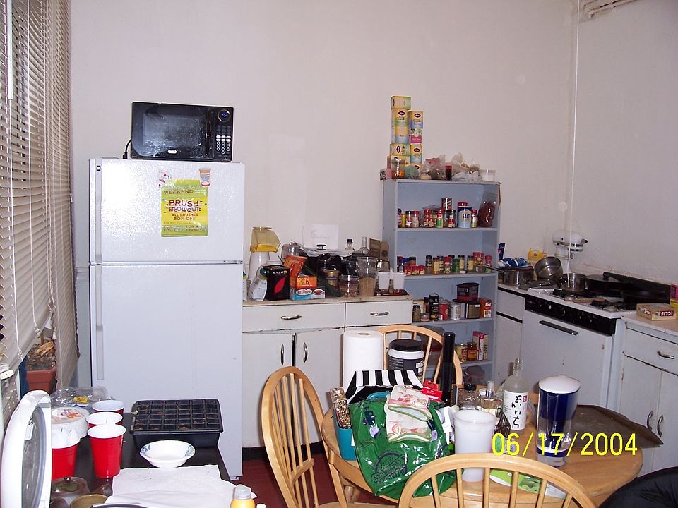2nd image of 1456 W Lexington St APT 1A
