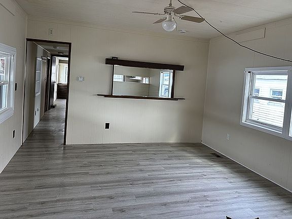 4th image of 106 Tracy Pkwy