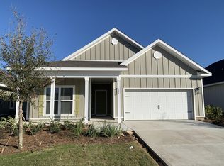 491 Lightning Bug Ln, Freeport, FL 32439