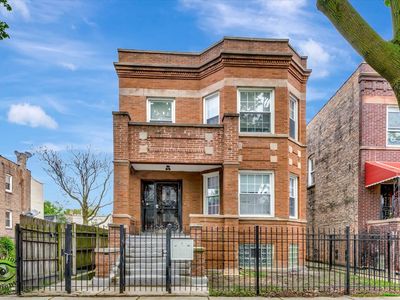 725 N Trumbull Ave, Chicago, IL, 60624