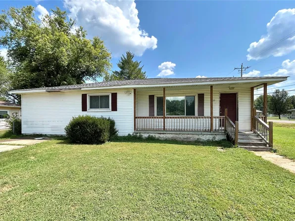 509 Locust St, Cuba, MO 65453