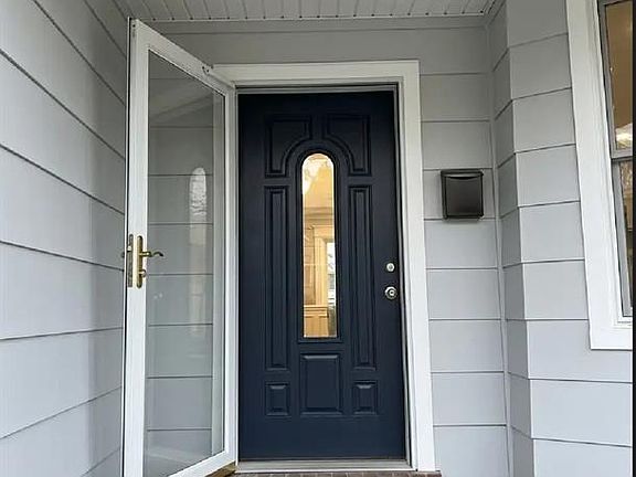 2nd image of 80 Union Pl