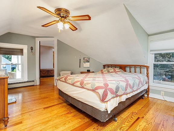 5th image of 38 Woodland St