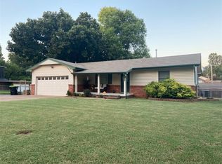 612 N 6th Ave, Purcell, OK 73080