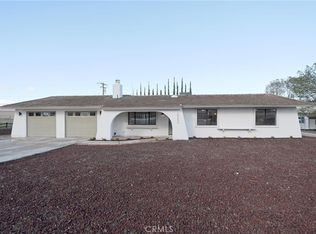 15650 Pohez Rd, Apple Valley, CA 92307