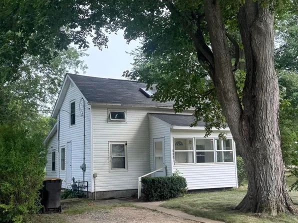 205 Queens Dr, Litchfield, MI 49252