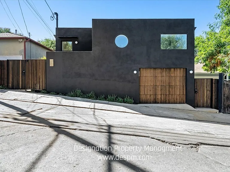 Verdugo Place — Photo 14