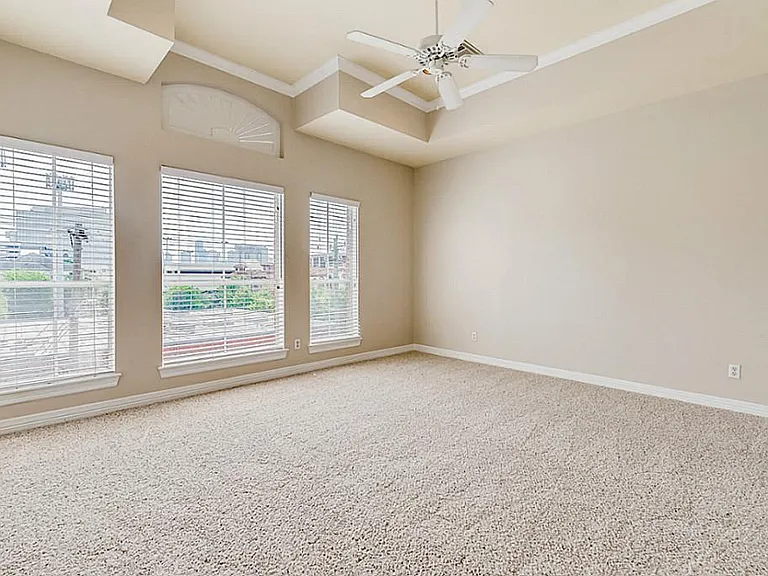 513 Leverkuhn St — Photo 14