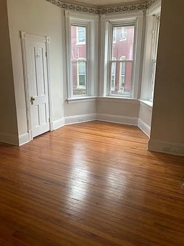 2 bed, $1,100 — Photo 3