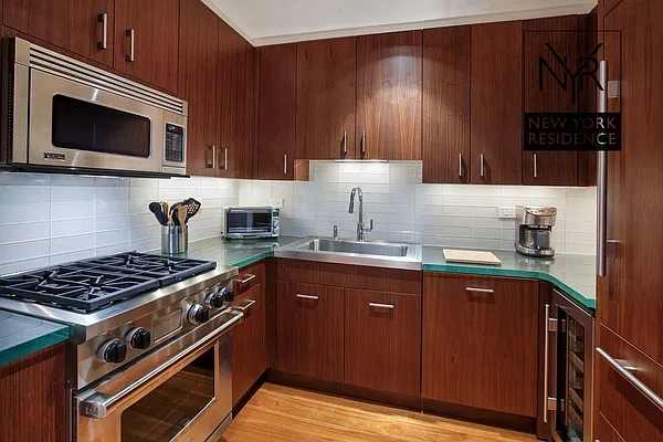 Rented by New York Residence | media 33