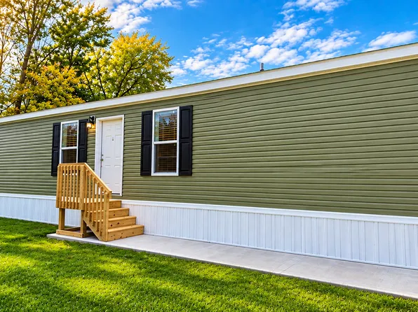 6610 Lear Nagle Rd #143, North Ridgeville, OH 44039