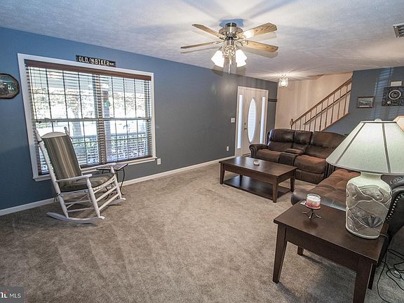 5th image of 20898 Ark Ct