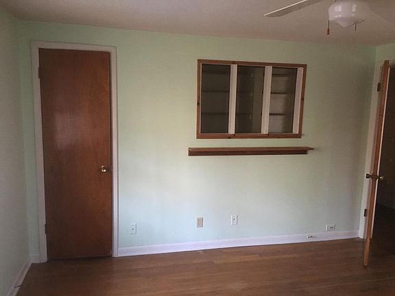 front bedroom (not showing windows South and East)