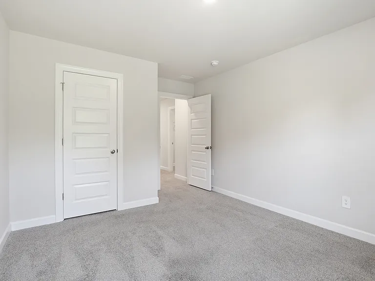 118 Martel Dr — Photo 26