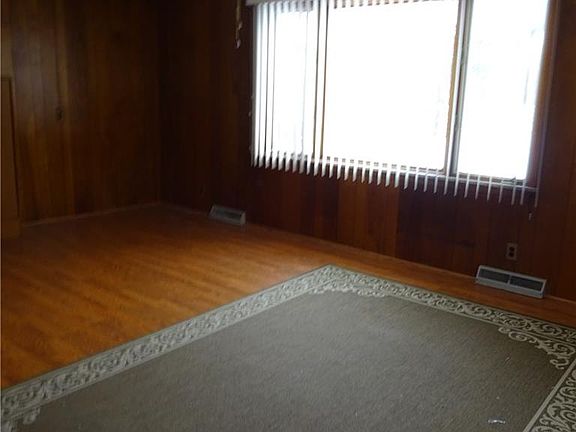 4th image of 14406 Reddington Ave