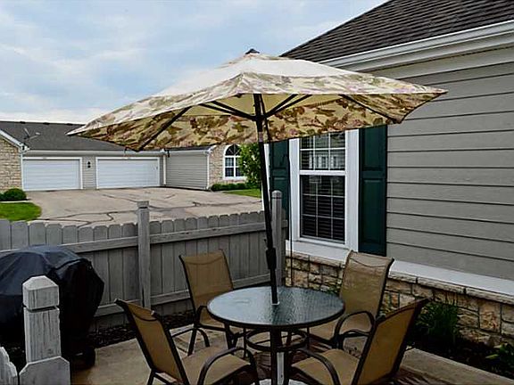2nd image of 4634 Cobblestone Dr #4634