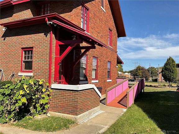 3rd image of 482 N Detroit St