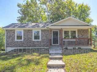 1413 SW Ward Ct, Blue Springs, MO 64014