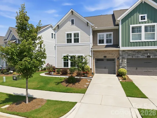 8121 Houser St, Cornelius, NC 28031