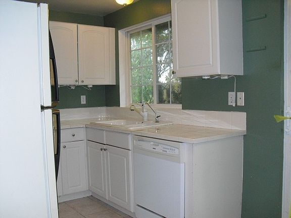 4th image of 2706 148th St SW