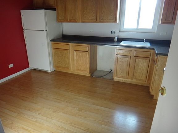 5th image of 5950 Lake Bluff Dr Unit 402