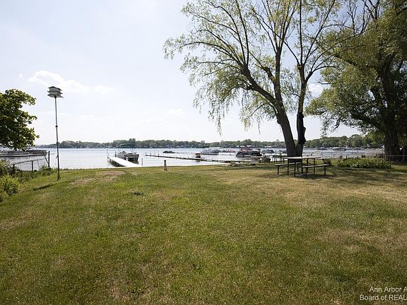 4th image of 11394 E Shore Dr