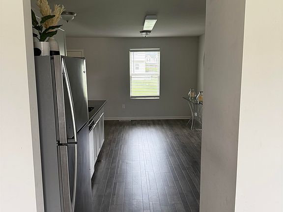 4th image of 4424 Kristina Dr