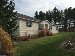 388 Far Hill Dr, Chardon, OH 44024