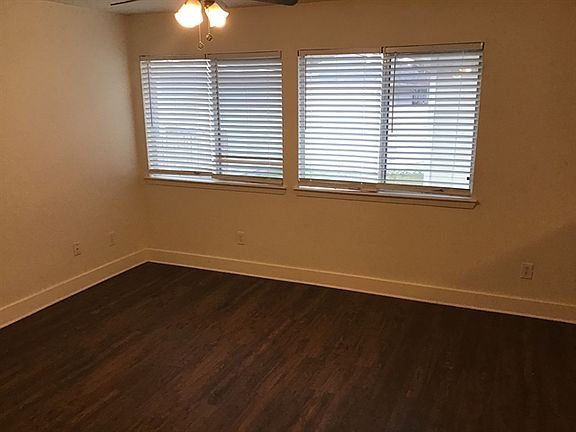 5th image of 26892 Wellington Ct