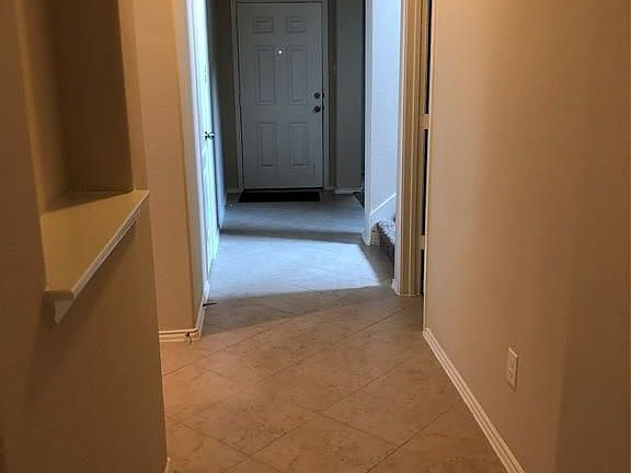 5th image of 1327 Squire Dr