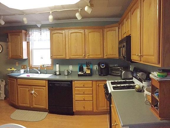 3rd image of 149 Eley St