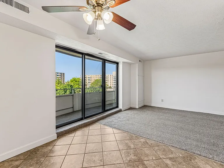 Bishop Park Apartments — Photo 14