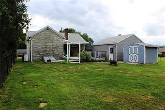 3rd image of 4410 Lehigh Dr