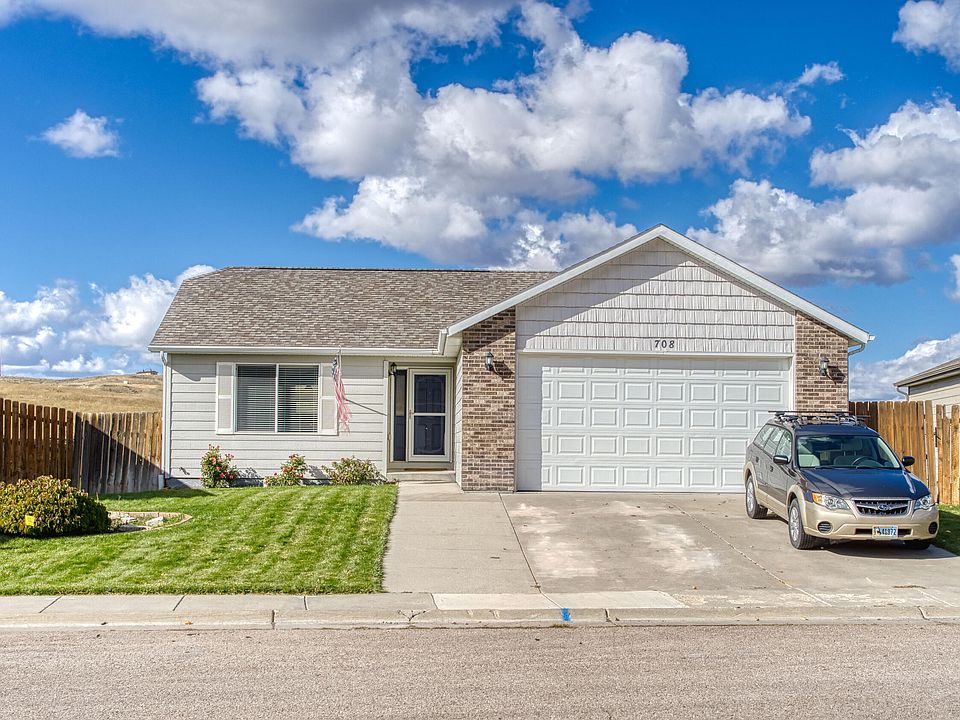 1st image of 708 Sako Dr