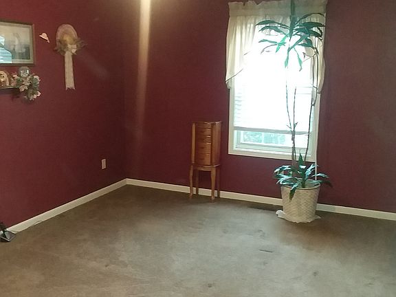 4th image of 104 Wooded Way