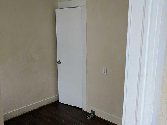 4th image of 708 W Malta Ave APT B
