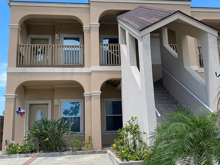 102 W Aries Dr #D — Photo 13