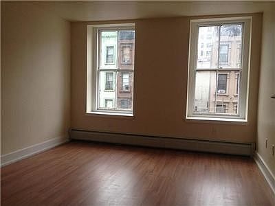 2nd image of 123 E 62nd St